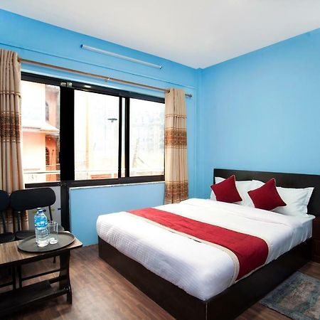 Hotel Crossroads Katmandou Extérieur photo