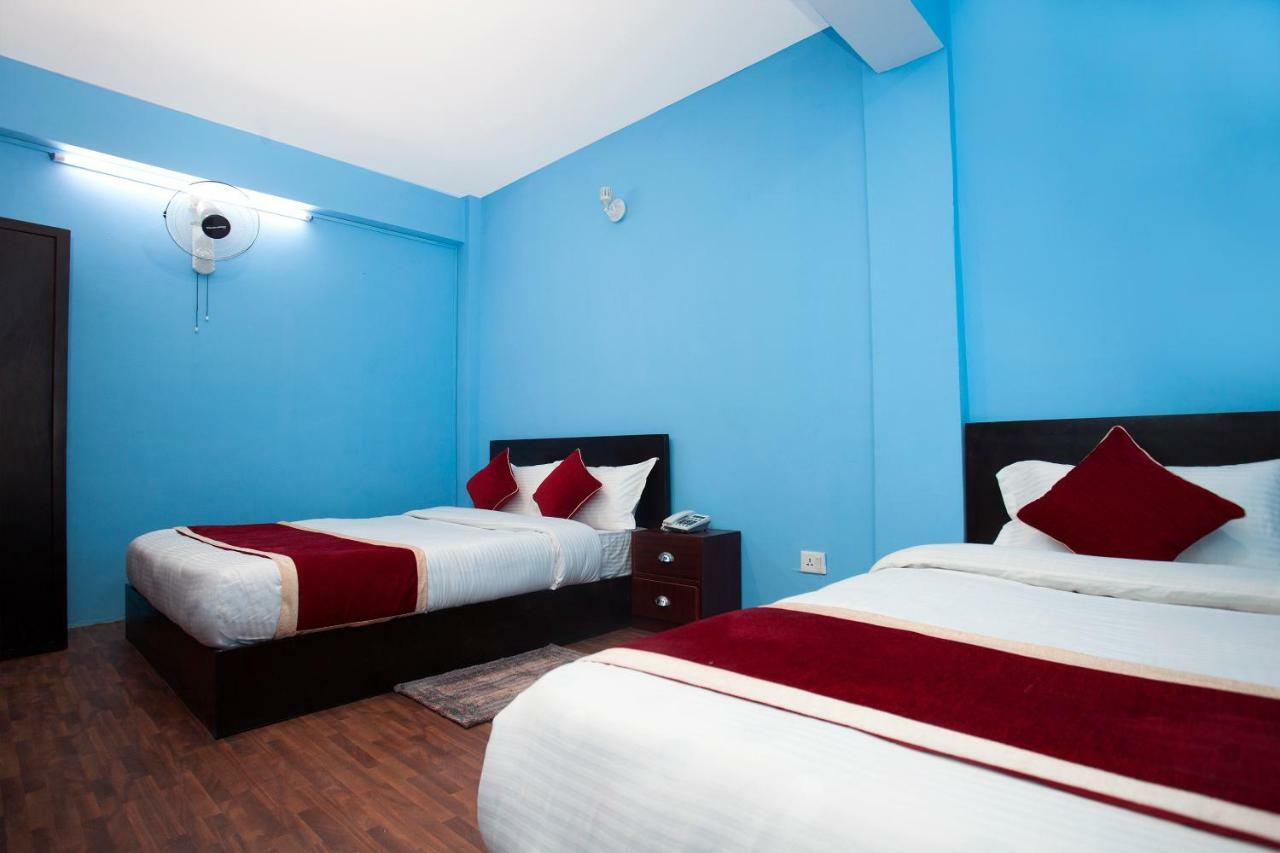 Hotel Crossroads Katmandou Extérieur photo